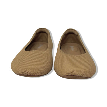 Vivaia Pointed-Toe Ballet Flat