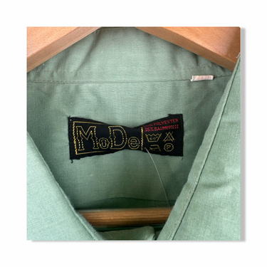 Vintage MoDe Long Sleeve Button Down Shirt