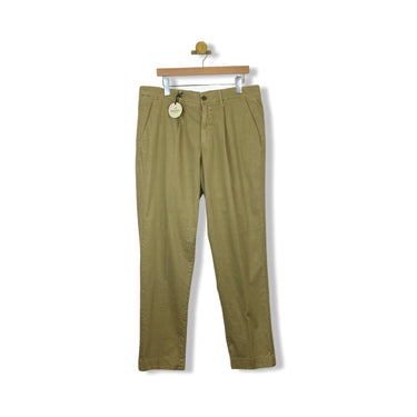 Mason's Relaxed Fit Khakis