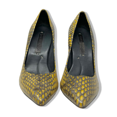 BCBGMAXAZRIA Snake Print Pumps