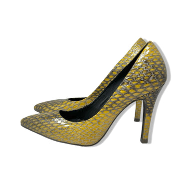 BCBGMAXAZRIA Snake Print Pumps