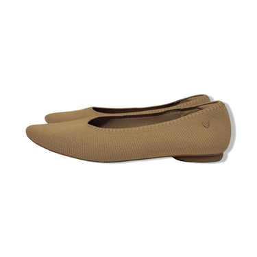Vivaia Pointed-Toe Ballet Flat