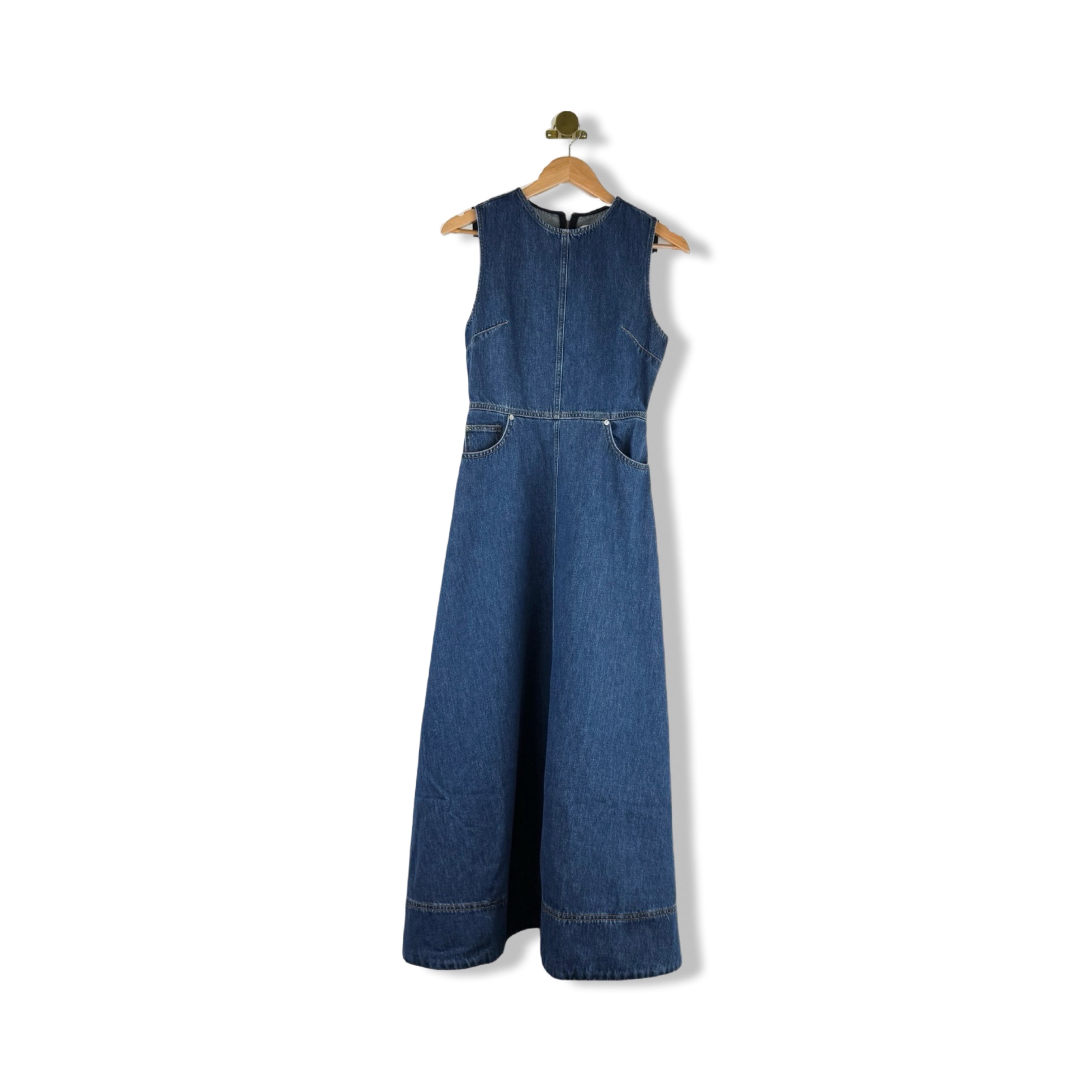 aligne denim dress @aligne dress, @airandgrace sandals, @hatattackny sample bag (coming next season!) , Amazon 14k gold hoops so good! Need to find link for them but everything else is linked in my @shopmy page weight stretch denim ALIGNE Denim Long Sleeve Midi