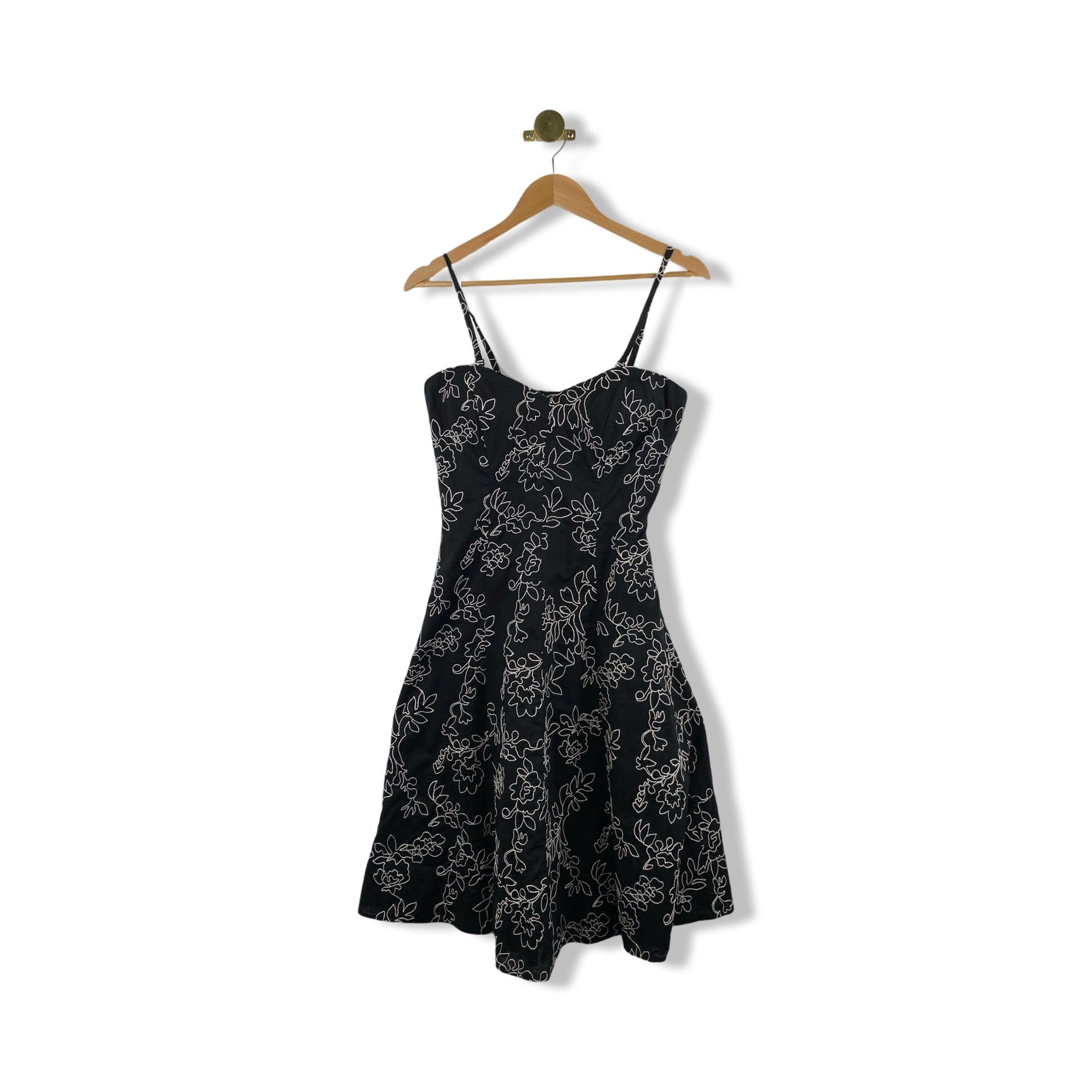 White House Black Market Embroidered Sun Dress – RefindNYC by Housing Works