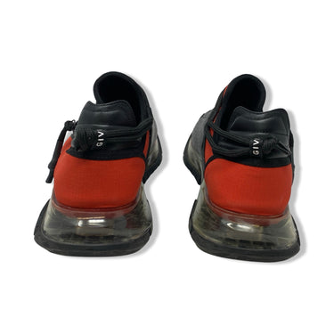 Givenchy Spectre Runner Low Zipped Sneakers