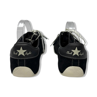 Converse Contrast Lace Chuck Taylor Low Top Sneakers