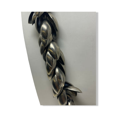 Metal Leaf Chain Necklace