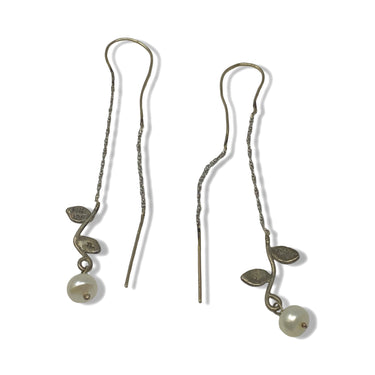 Tess Labrador 925 Pearl Drop Chain Earrings